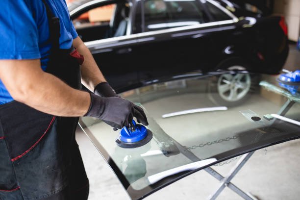 The Safety Implications of Delaying Auto Glass Repair